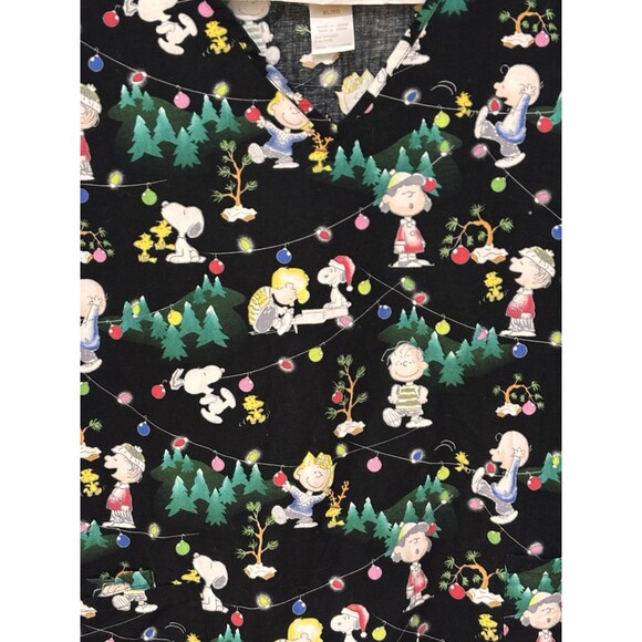 Charlie Brown Gang Medical Scrubs Snoopy Christmas XL EUC - Picture 4 of 14